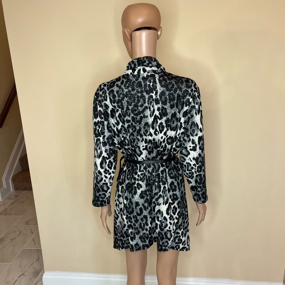 𝅺Rod & Ali tunic top - Picture 4 of 9